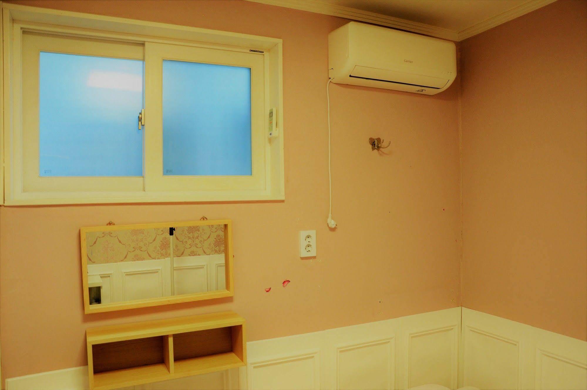 Unni House Hostel Seoul Exterior photo